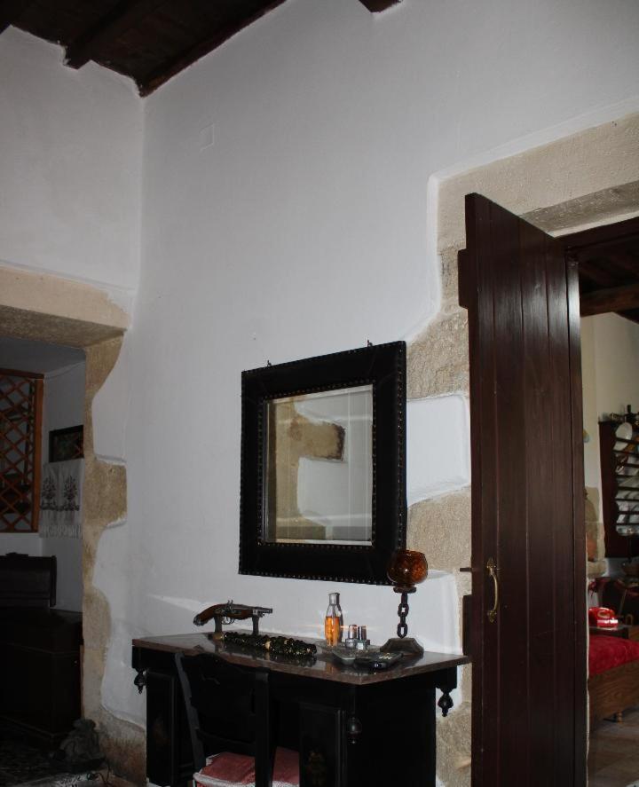 Traditional House Maria Azoyiras Экстерьер фото